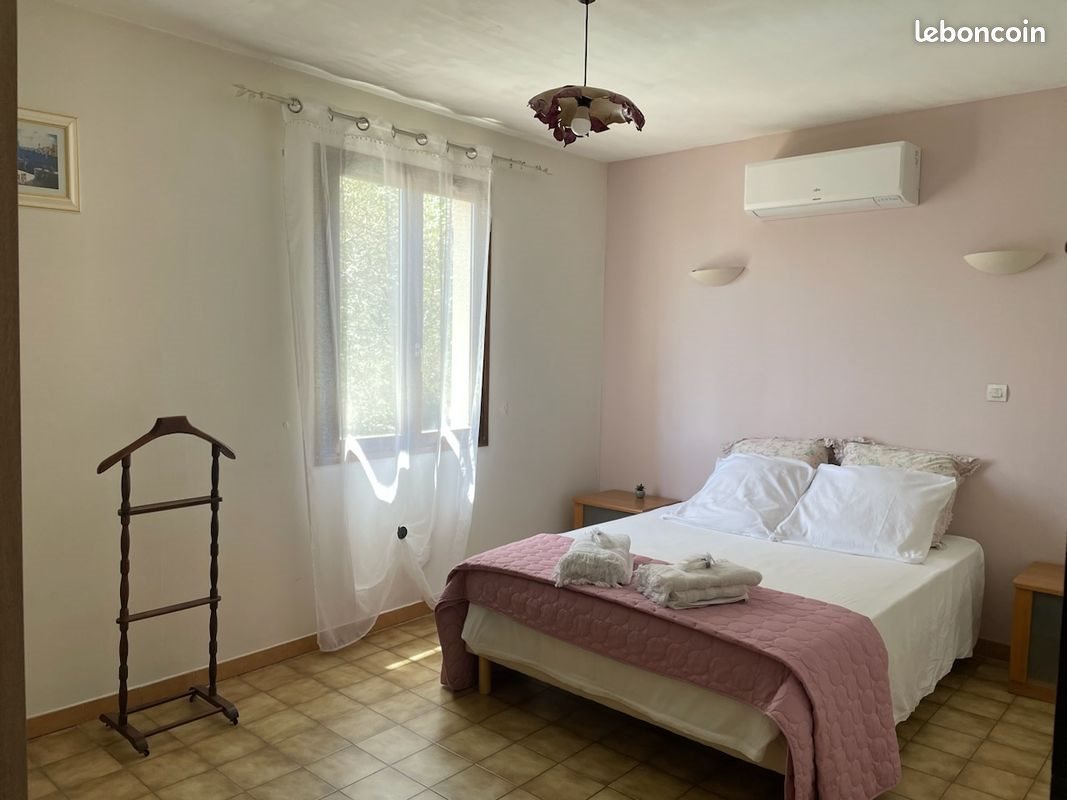 Maison à louer, 120m², Solliès-Pont