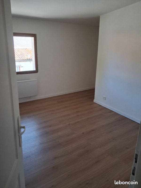 Appartement à louer, 95m², Verdalle