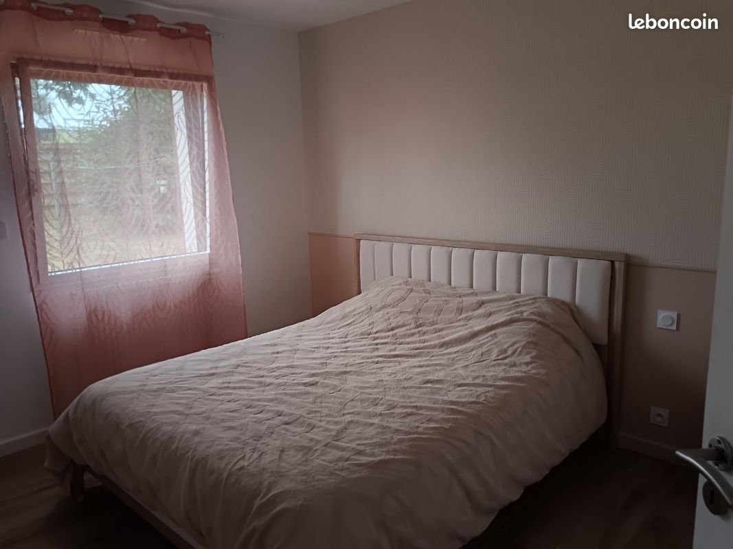 Maison à louer, 93m², Plouvorn