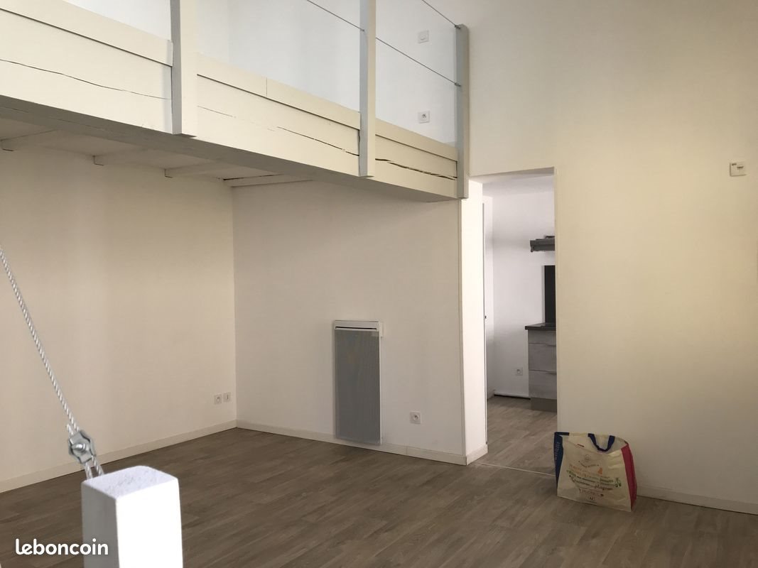 Appartement à louer, 40m², Rochefort
