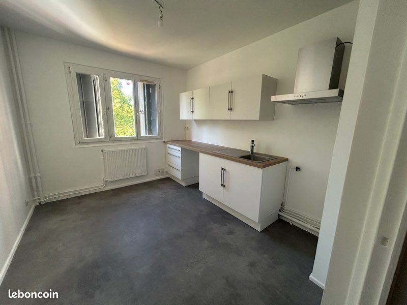 Appartement à louer, 85m², Romagnat
