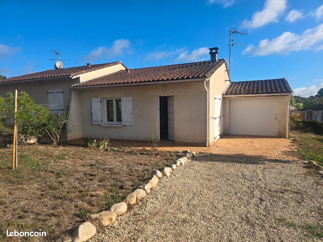 Maison à louer, 55m², Nontron