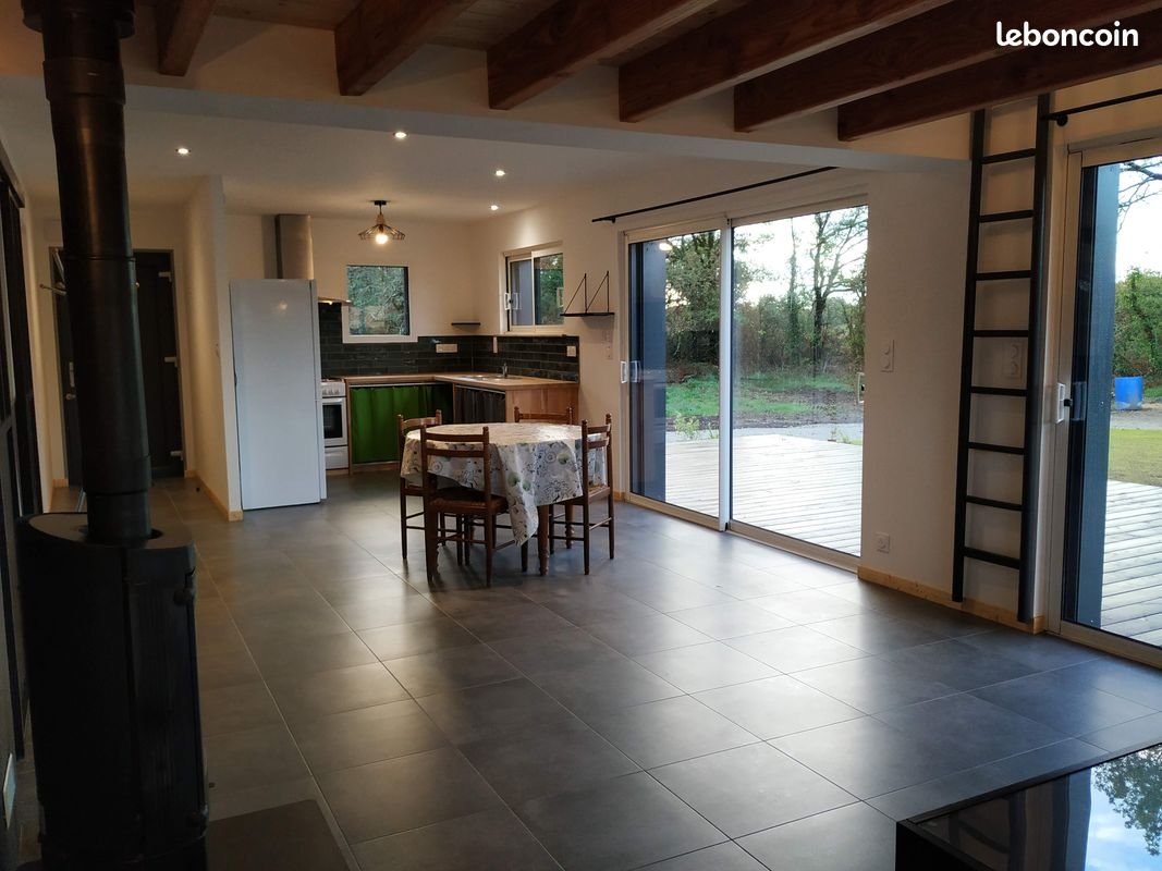 Maison à louer, 90m², Pluherlin