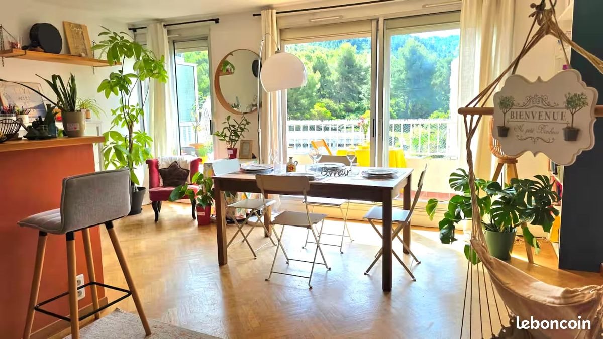 Appartement à louer, 84m², Marseille 8ème