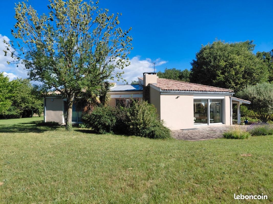 Maison à vendre, 167m², Lissieu