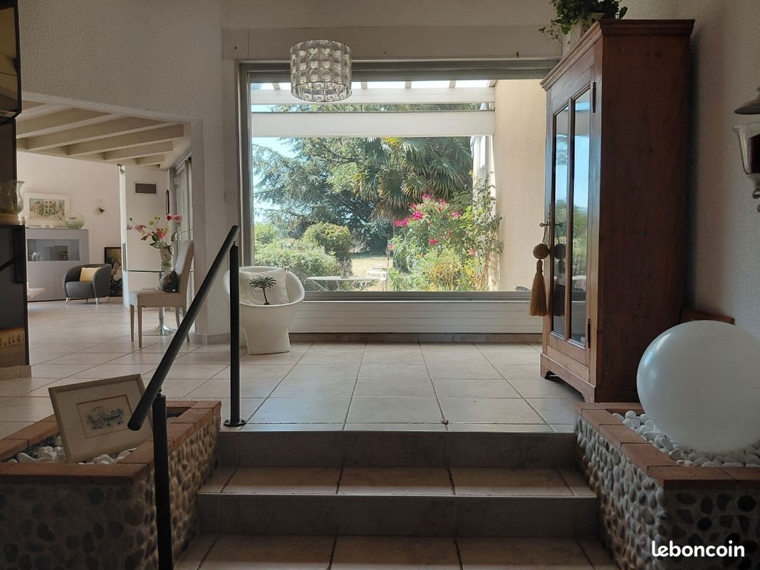 Maison à vendre, 167m², Lissieu