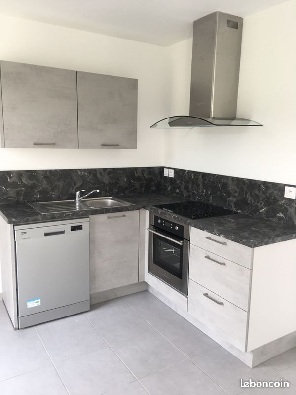 Maison à louer, 86m², Sixt-sur-Aff