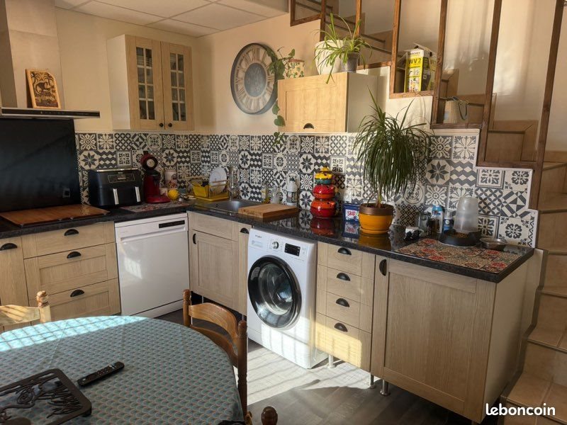 Appartement à louer, 70m², Fourques