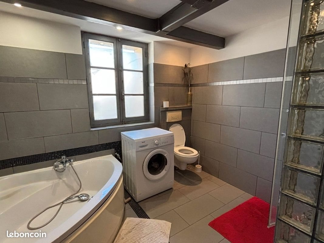 Appartement à louer, 40m², Nans-les-Pins