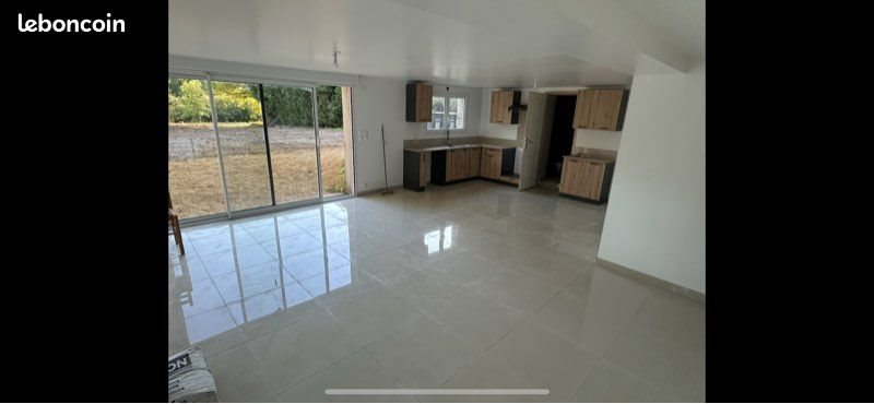 Maison à louer, 70m², Lavoux