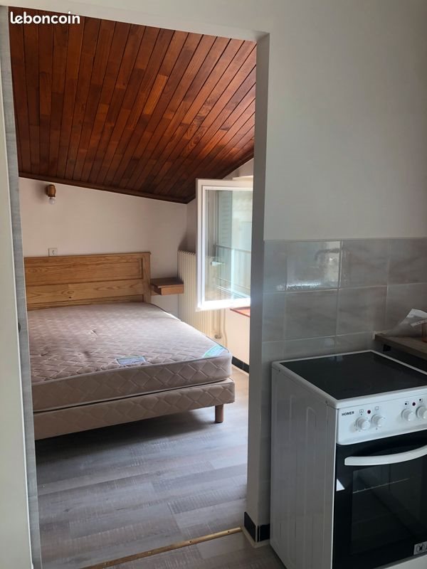 Appartement à louer, 19m², Aubenas