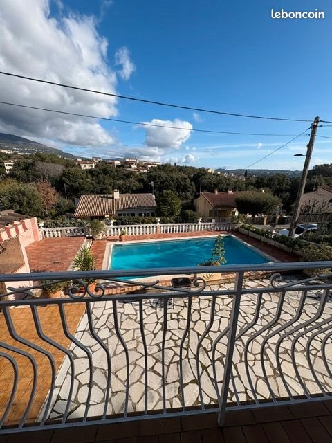 Appartement à louer, 80m², Grasse