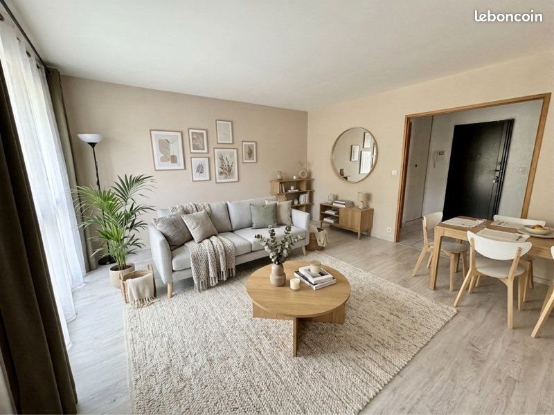 Appartement à vendre, 81m², Vaux-le-Pénil