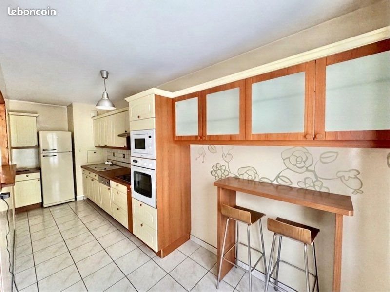Appartement à vendre, 81m², Vaux-le-Pénil