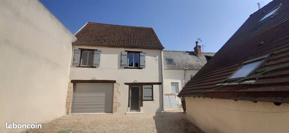 Maison à louer, 75m², Chârost