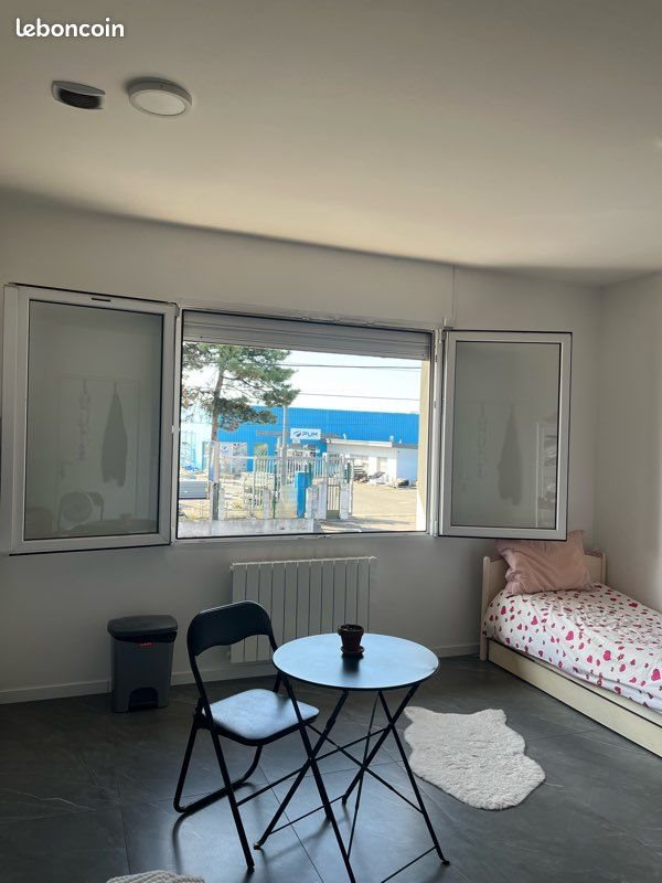 Appartement à louer, 25m², Vaulx-en-Velin