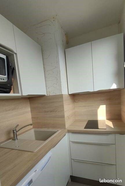 Appartement à louer, 27m², Paris 17ème