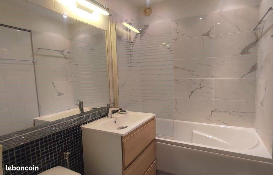 Appartement à louer, 27m², Paris 17ème