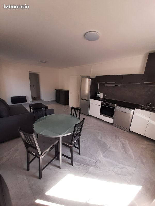 Appartement à louer, 50m², Fontaine