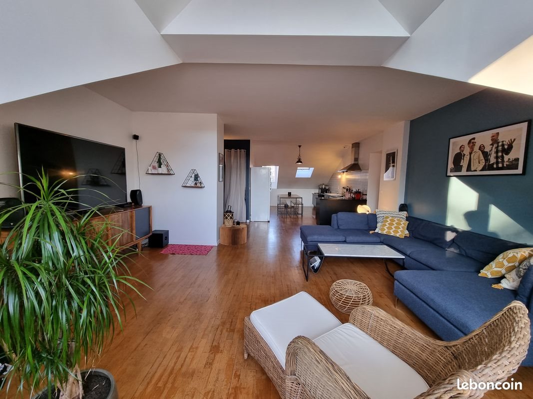 Appartement à louer, 160m², Lons-le-Saunier