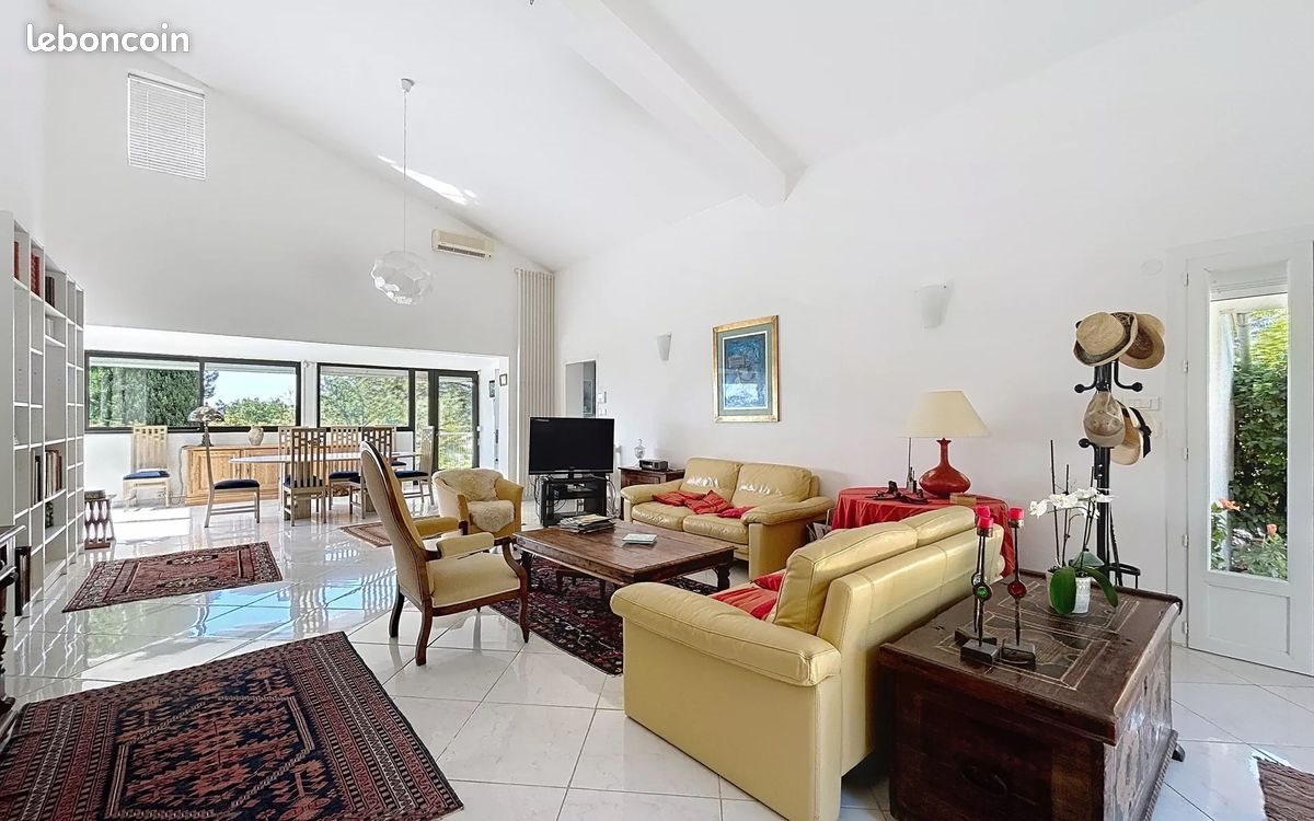 Maison à vendre, 184m², Saint-Geniès-des-Mourgues