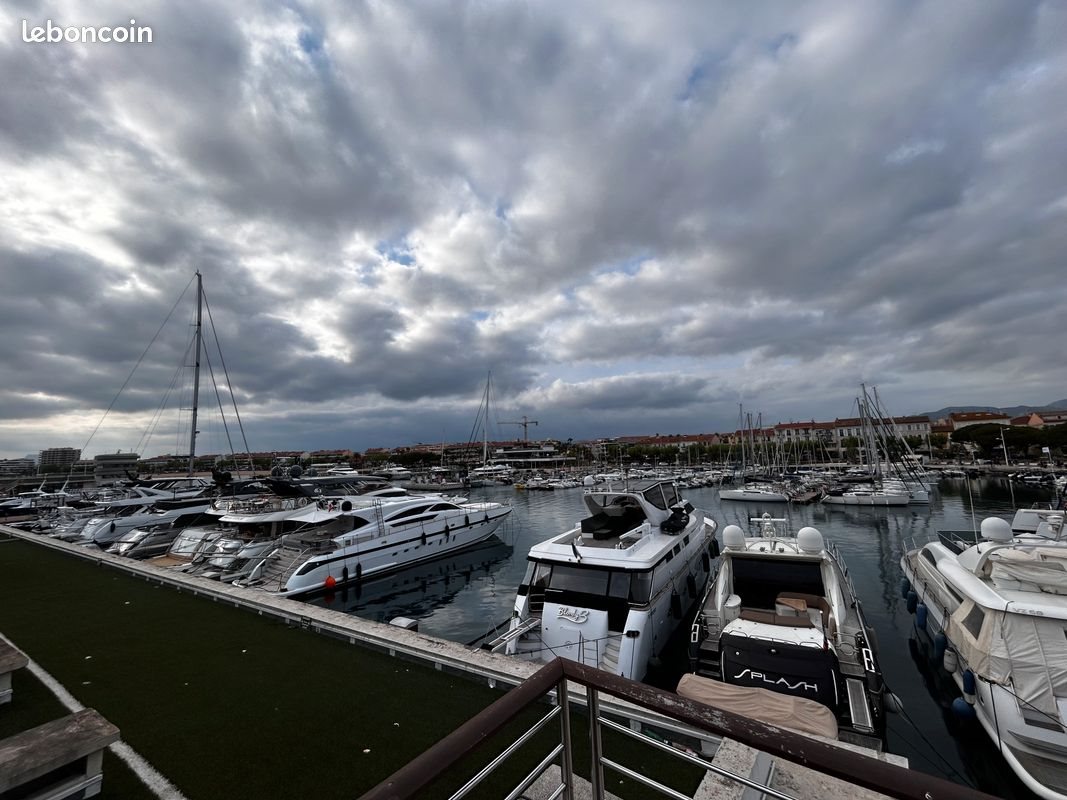Appartement à louer, 27m², Fréjus
