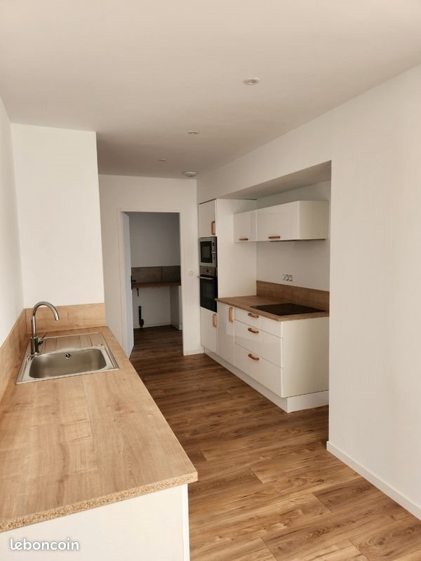 Maison à louer, 1365m², Ploufragan