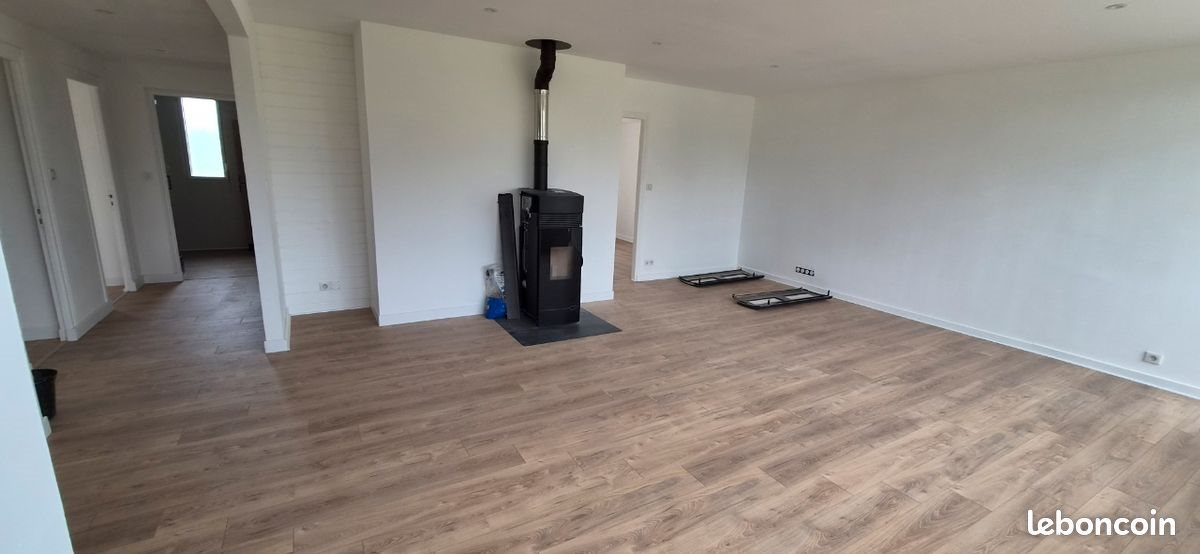 Maison à louer, 106m², Ploëzal
