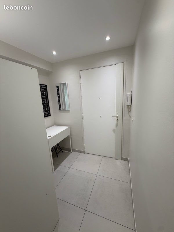 Appartement à louer, 23m², Antibes
