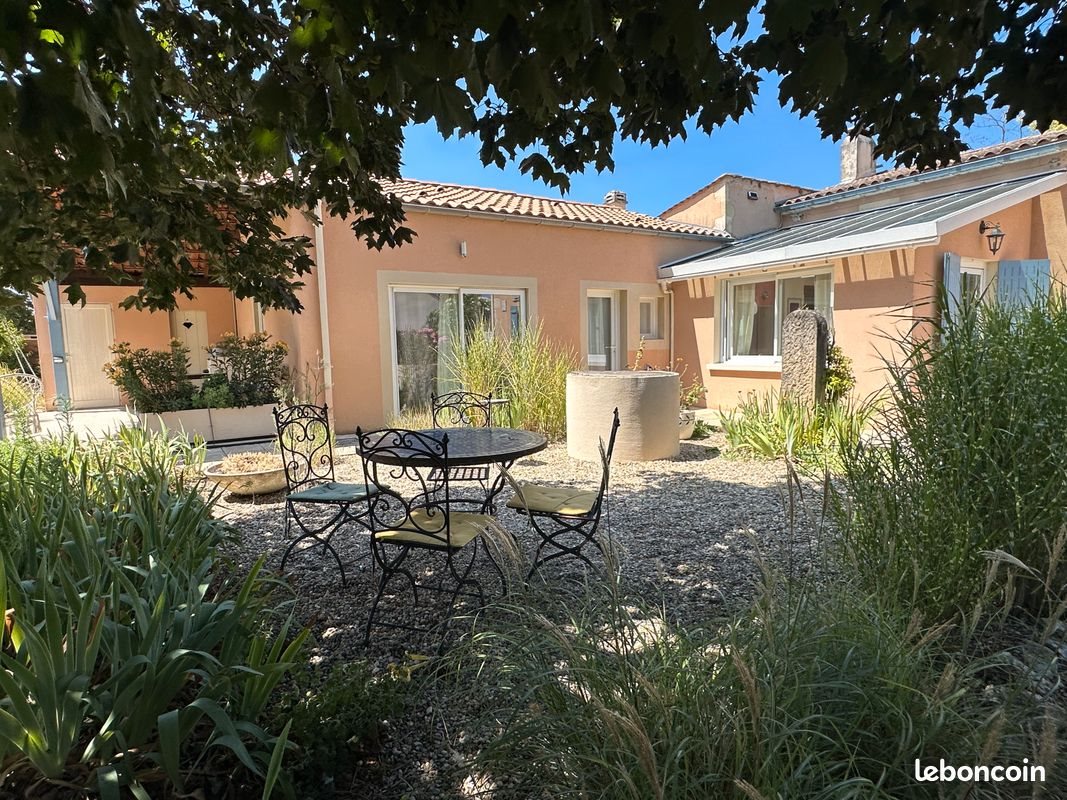 Maison à vendre, 166m², Saint-Seurin-de-Cursac