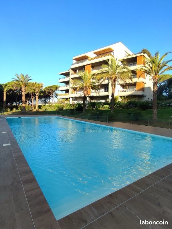 Appartement à louer, 43m², Fréjus