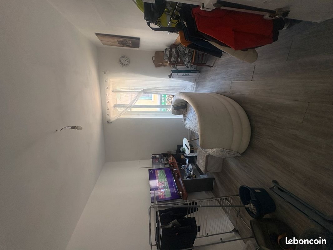 Appartement à louer, 26m², Marignane
