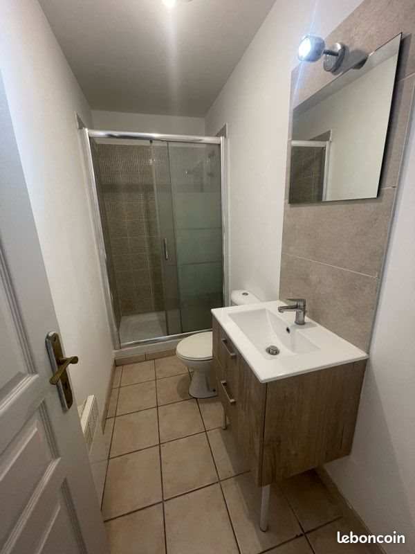 Appartement à louer, 31m², Nîmes