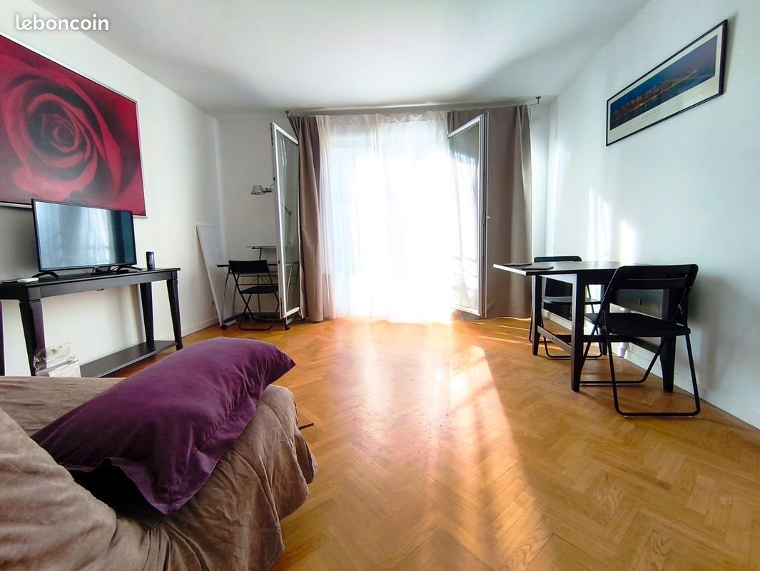 Appartement à louer, 35m², Courbevoie