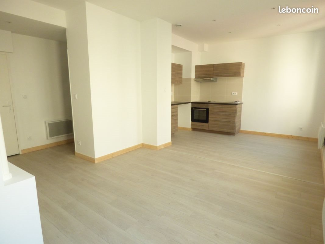 Appartement à louer, 84m², Valence