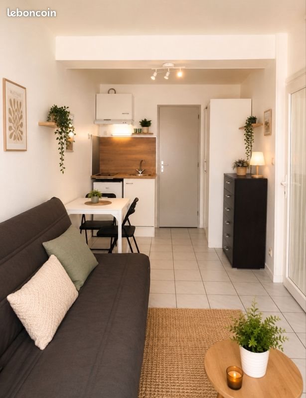 Appartement à louer, 13m², Saintes