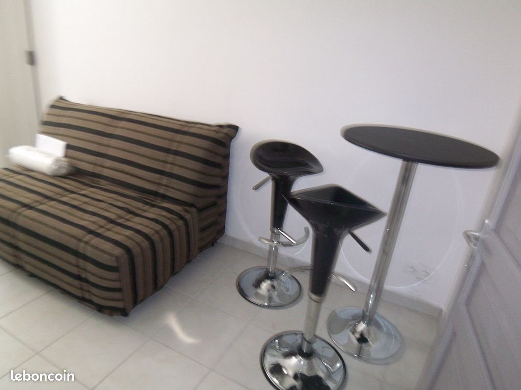Appartement à louer, 14m², La Crau