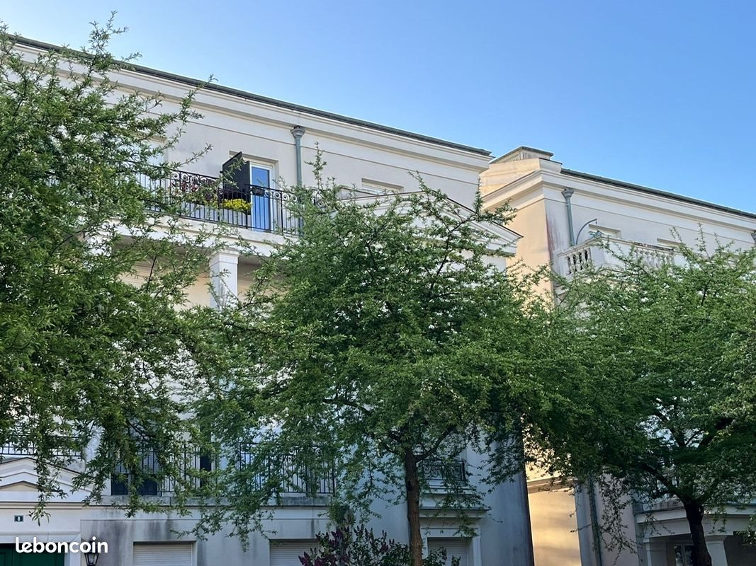 Appartement à louer, 40m², Serris