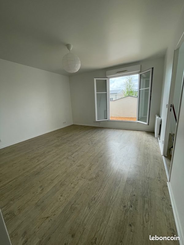 Appartement à louer, 40m², Serris