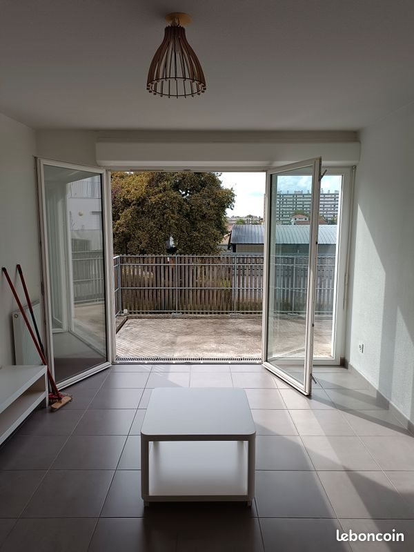 Appartement à louer, 41m², Cenon