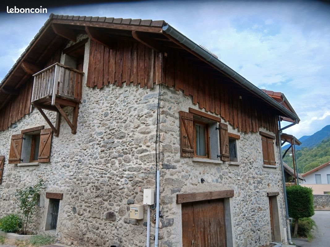 Maison à louer, 75m², Tencin