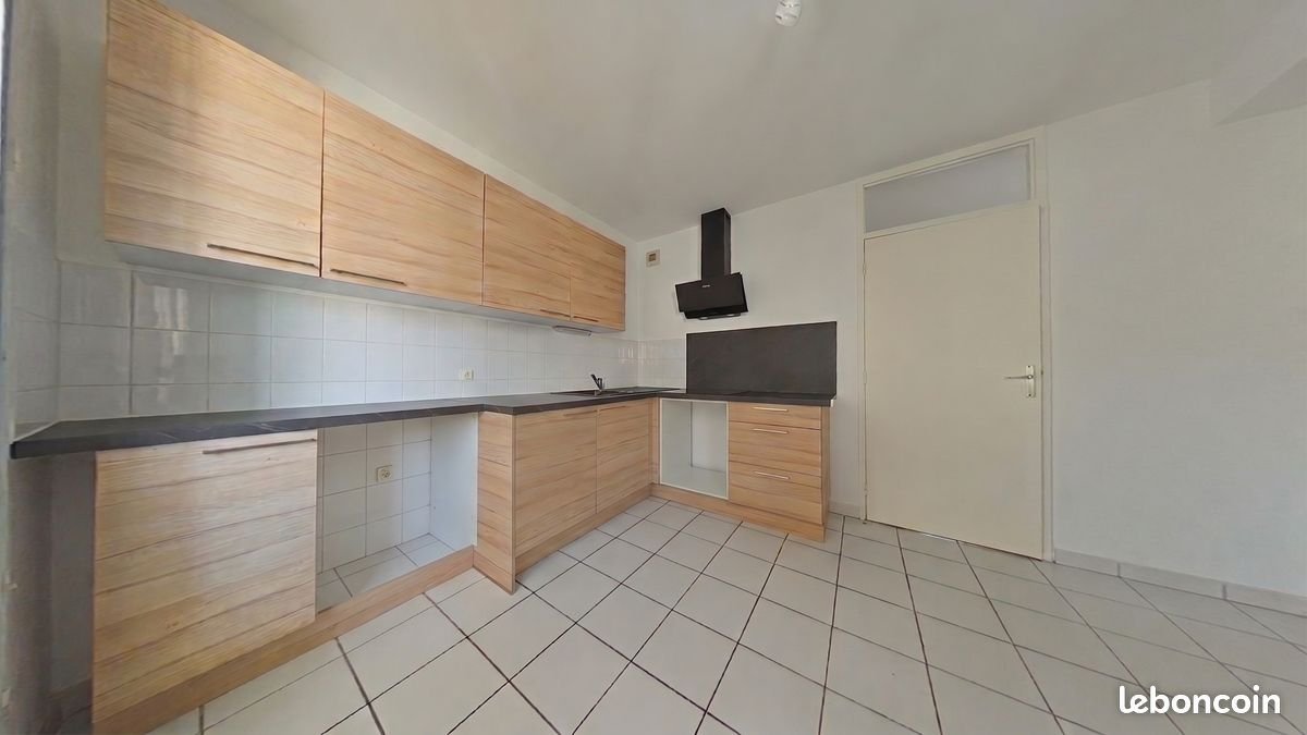 Appartement à louer, 76m², Feurs