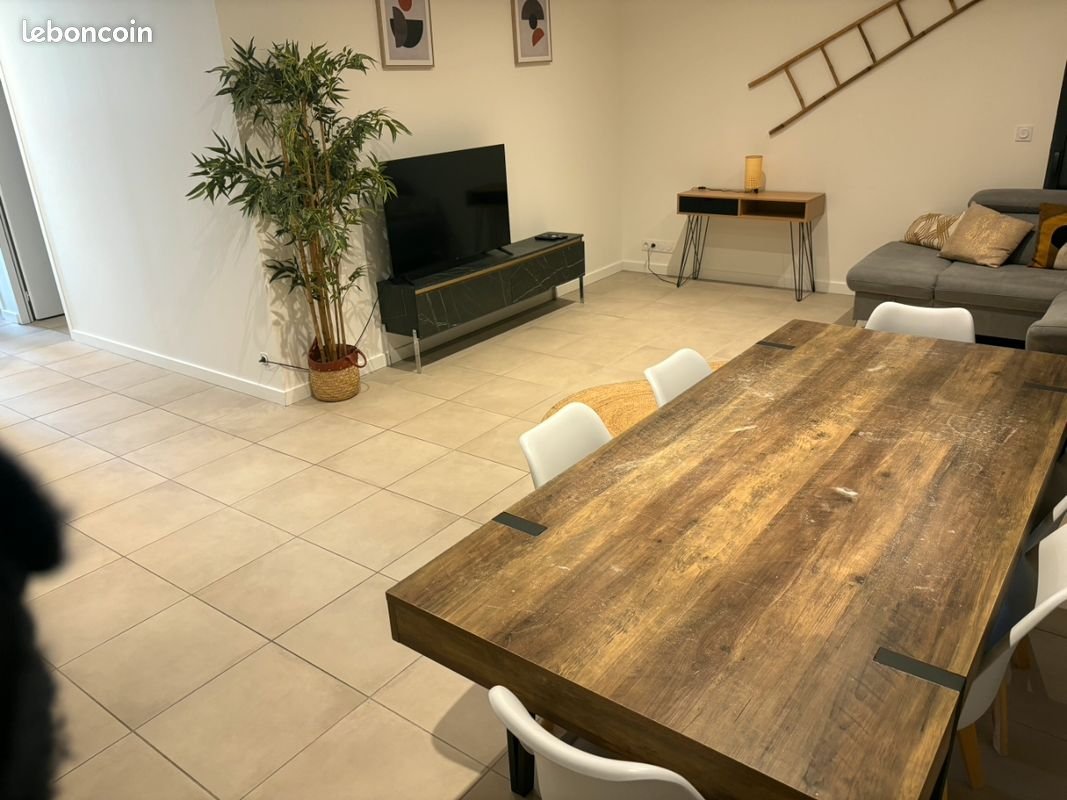 Maison à louer, 90m², Montussan