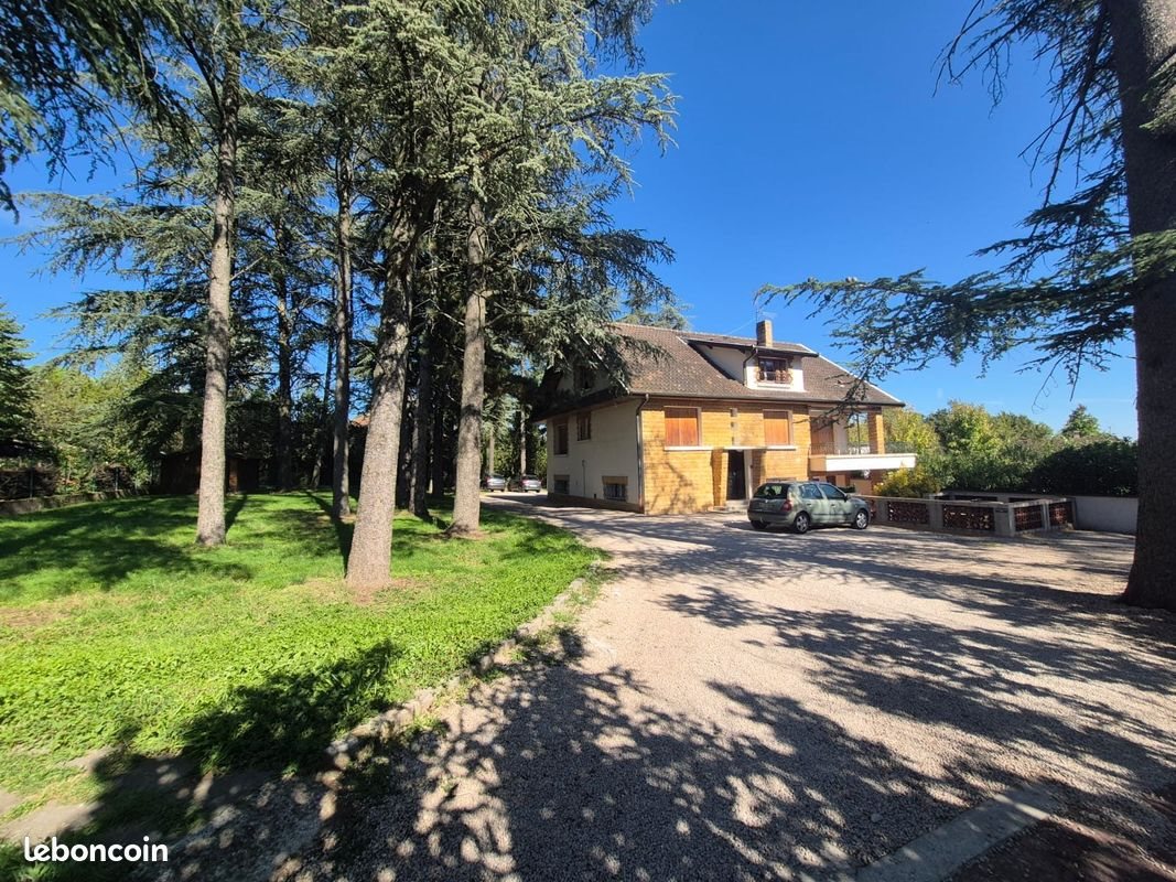 Appartement à louer, 19m², Écully