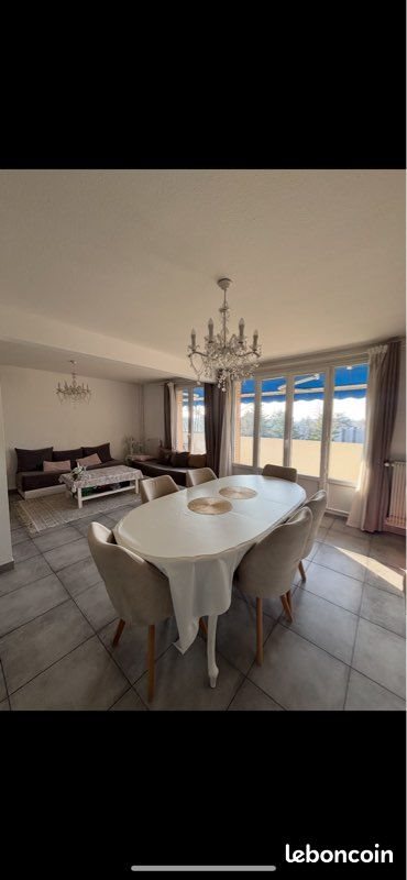 Appartement à vendre, 70m², Vénissieux
