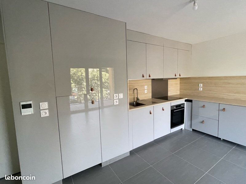 Appartement à louer, 40m², Béligneux