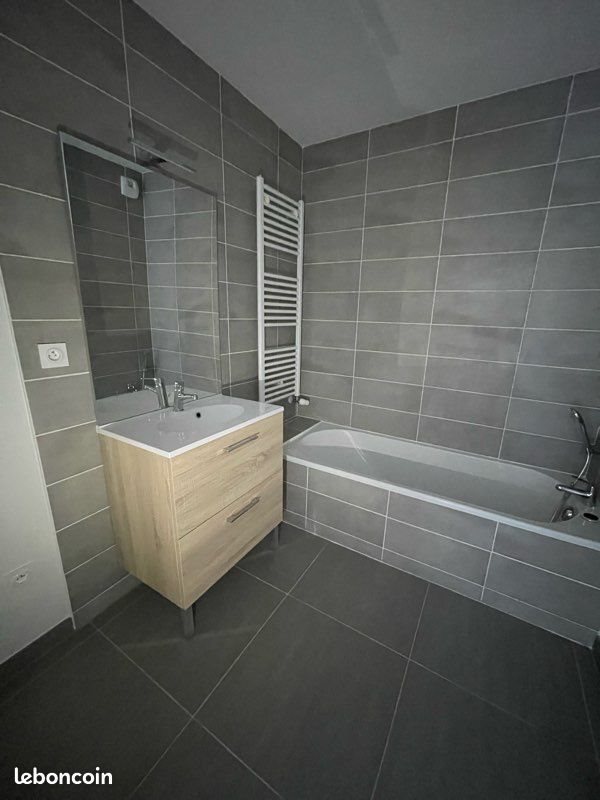 Appartement à louer, 40m², Béligneux