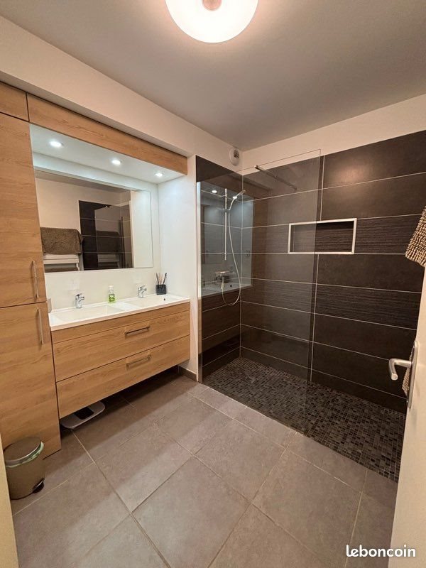 Appartement à louer, 70m², La Ciotat
