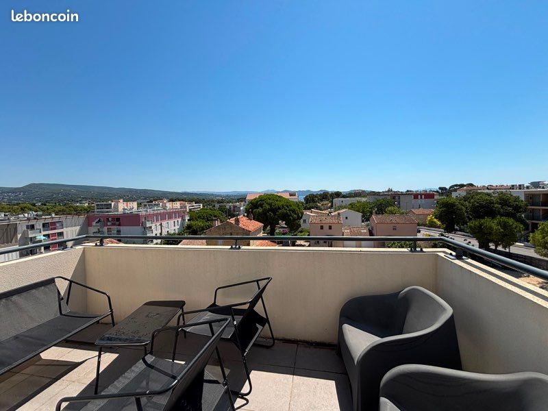 Appartement à louer, 70m², La Ciotat