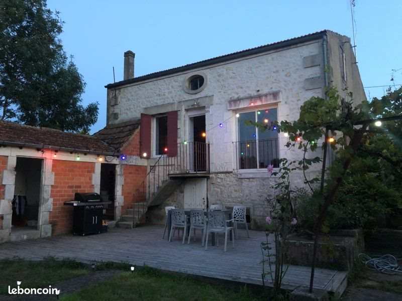 Maison à louer, 67m², Saintes
